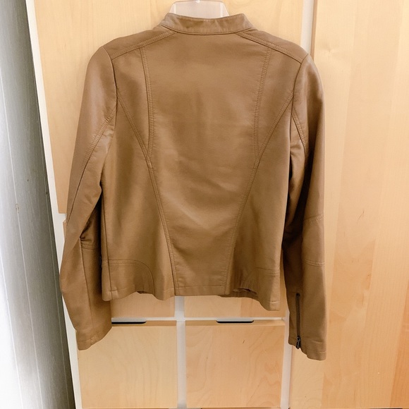 Brown leather jacket - Picture 2 of 3